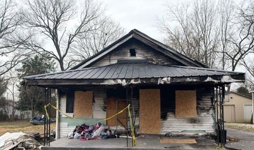 310 Frazier Ave, Glasgow, KY, 42141-3130 | Card Image