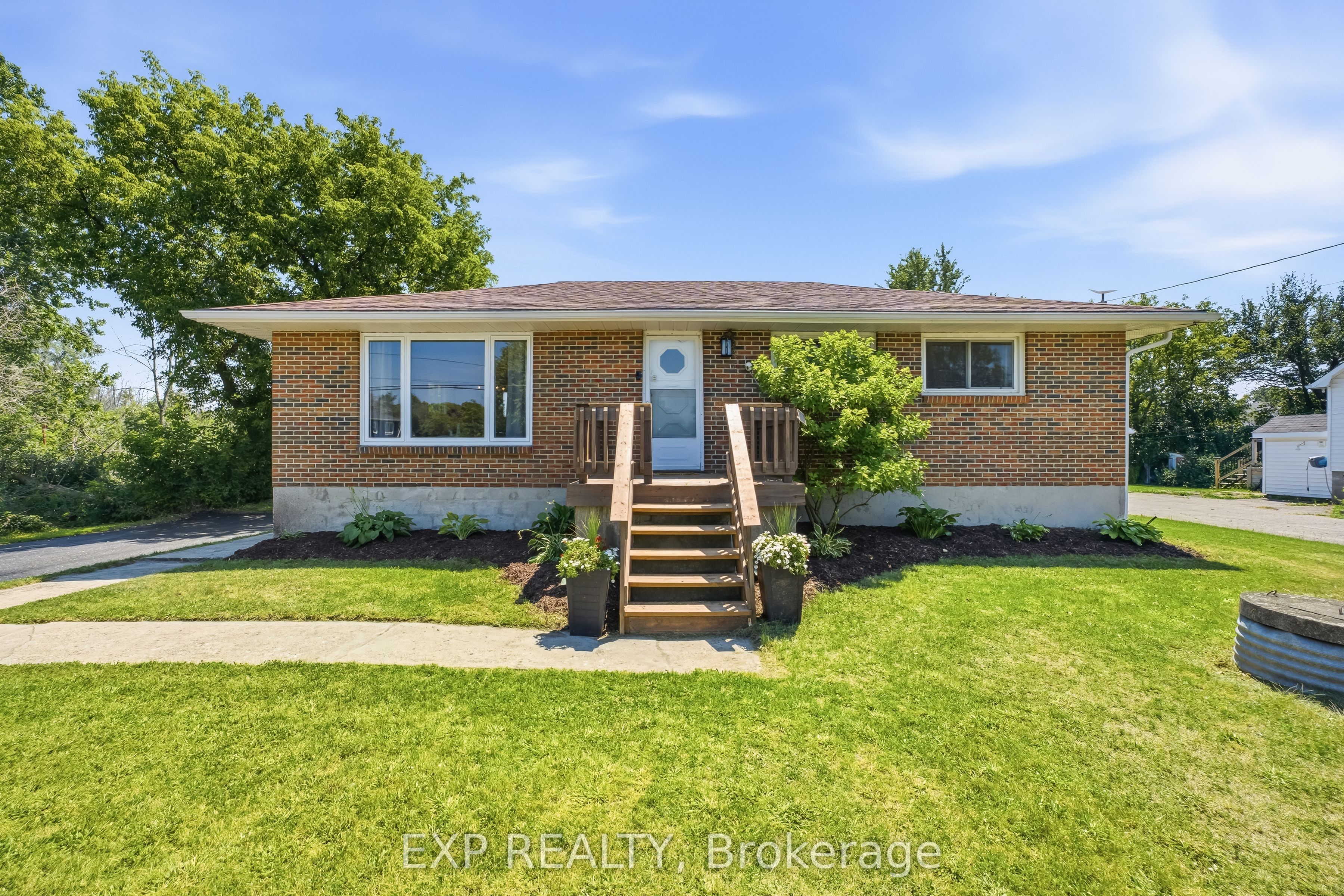 Residential in Quinte West 2