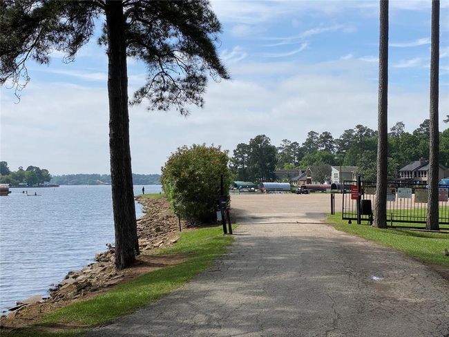 One of the two community boat ramps to Lake Conroe. | Image 46