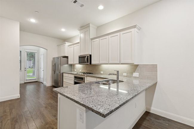 7108 Mitchell Dr, Townhouse with 3 bedrooms, 3 bathrooms and null parking in Mckinney TX | Image 9