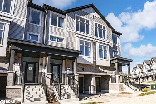 {{alt}} | Card Image