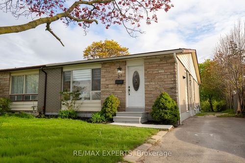 27 Fallingdale Crescent, Brampton, ON, L6T3J5 | Card Image