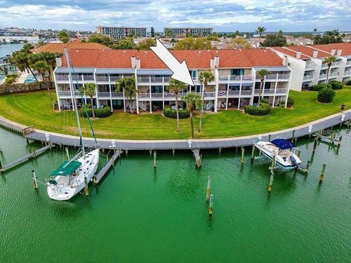 12364 Capri Cir N, Treasure Island, FL, 33706-4961 | Card Image