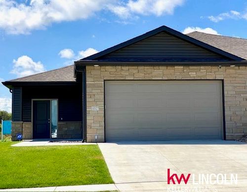 10327 Wayborough Ln, Lincoln, NE, 68527-1701 | Card Image