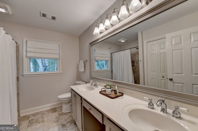 5615 Grove Point Rd, House other with 4 bedrooms, 4 bathrooms and null parking in Johns Creek GA | Image 20
