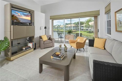 1008-6275 Wilshire Pines Cir, NAPLES, FL, 34109-8711 | Card Image