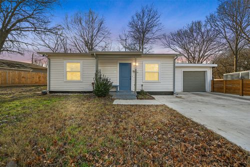 611 N Elm St, Lancaster, TX, 75146-2315 | Card Image