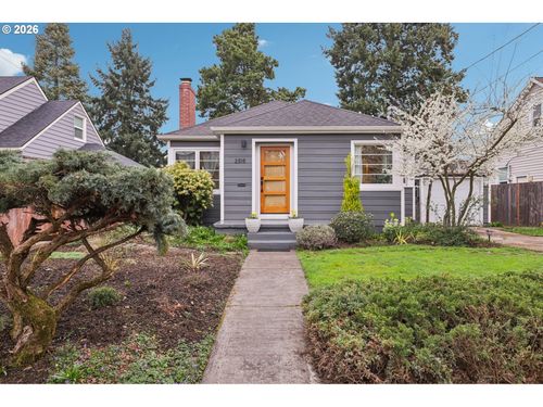 2515 N Baldwin St, Portland, OR, 97217-6207 | Card Image