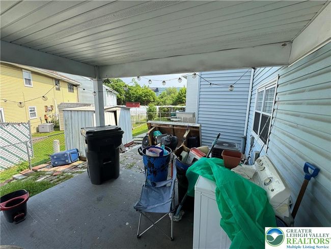 215 W Lehigh St, Townhouse with 3 bedrooms, 3 bathrooms and null parking in Bethlehem PA | Image 42