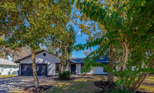 2425 Royal Palm Dr, Edgewater, FL, 32141-4909 | Card Image