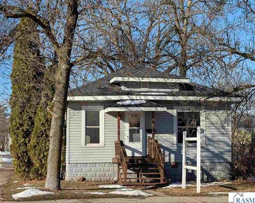 616 State St S, Waseca, MN, 56093-3035 | Card Image