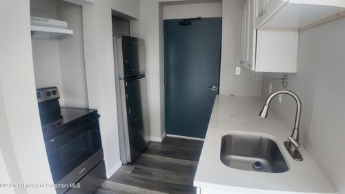 apt-3-1513 Vine St, Scranton, PA, 18510-2360 | Card Image