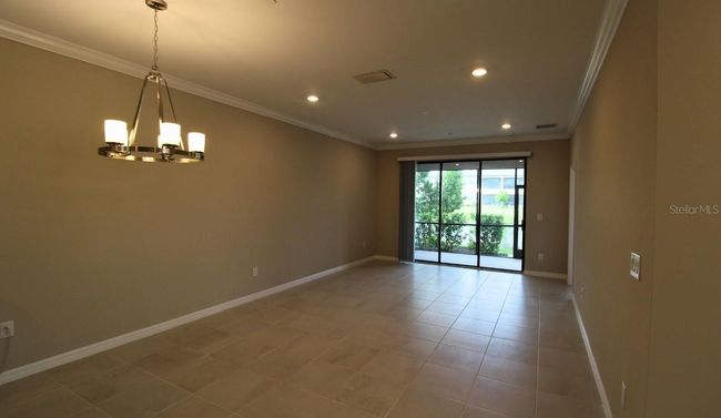 Living Area | Image 9