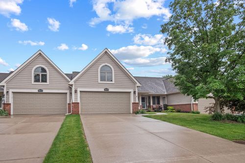 5079 Clintonville Pines Dr, Clarkston, MI, 48346-4170 | Card Image