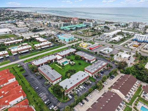 605-200 Saint Lucie Ln, Cocoa Beach, FL, 32931-5401 | Card Image