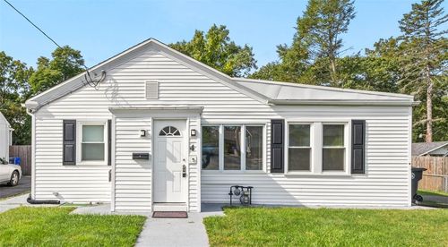4 Orford St, North Providence, RI, 02904-3228 | Card Image