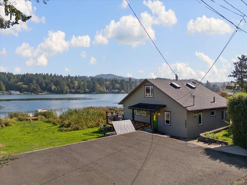 4692 Ne I Ave, Neotsu, OR, 97364-9742 | Card Image