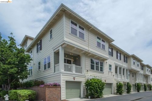 2269 Northshore Dr, Richmond, CA, 94804-2584 | Card Image