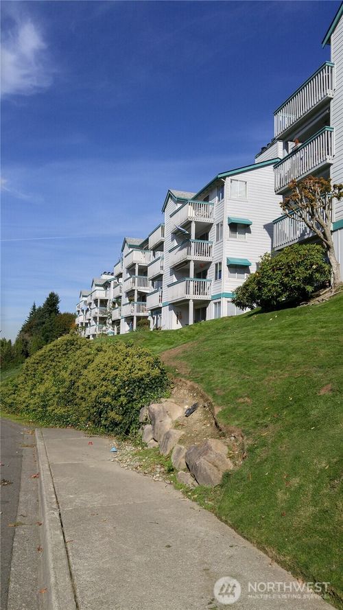 102-28610 16th Ave S, Federal Way, WA, 98003-3149 | Card Image