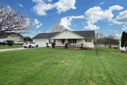 49 Brandon Ln, Chatsworth, GA, 30705-4622 | Card Image