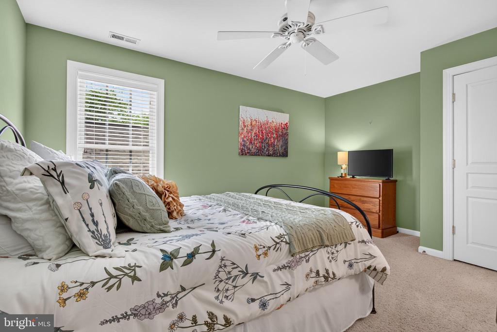 Residential in NEWTOWN SQUARE 2