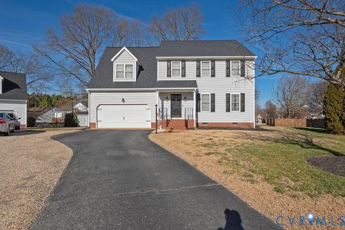 7950 Trumpetvine Ln, Mechanicsville, VA, 23111-7536 | Card Image