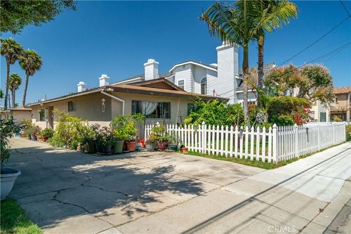 2015 Perry Ave, Redondo Beach, CA, 90278-1824 | Card Image