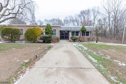 91 Kinnelon Rd, Kinnelon, NJ, 07405-2335 | Card Image