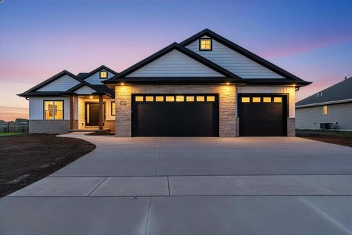 3728 Edwina Dr, ASHWAUBENON, WI, 54115-1523 | Card Image