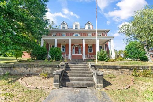 405 W Lincoln Way, Lisbon, OH, 44432-1107 | Card Image