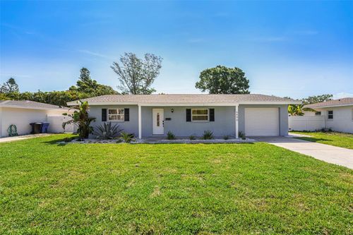 6490 22nd St S, St Petersburg, FL, 33712-5746 | Card Image