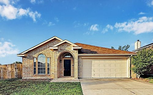 3955 Cypress Gardens Dr, Fort Worth, TX, 76123-1439 | Card Image