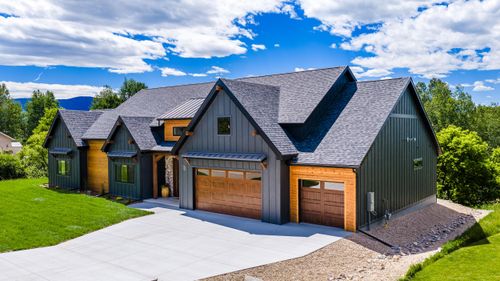 18 Canyon View Dr, Sheridan, WY, 82801-9008 | Card Image