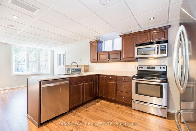 15 Tascona Crt, House other with 6 bedrooms, 4 bathrooms and 2 parking in Barrie ON | Image 24