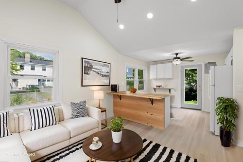 55 Fisher Ct, Stratford, CT, 06614-3725 | Card Image