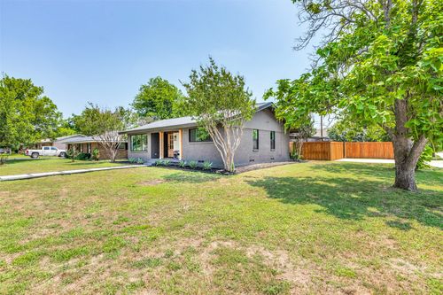 614 S Georgia St, Celina, TX, 75009-6304 | Card Image