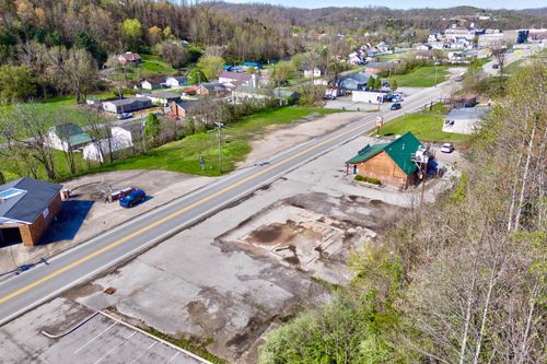 629 Prestonsburg St, West Liberty, KY, 41472-1143 | Card Image