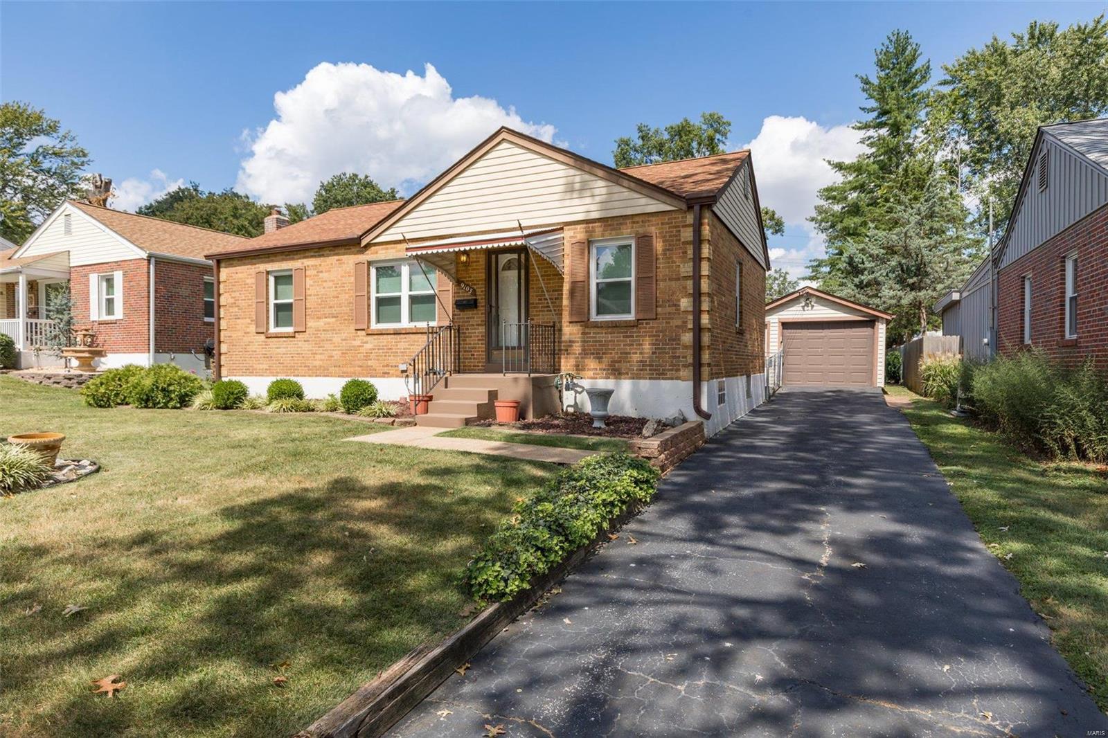 Southview Ln, Saint Louis, MO 63123