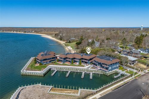 g-131 6th St, Greenport, NY, 11944-1859 | Card Image