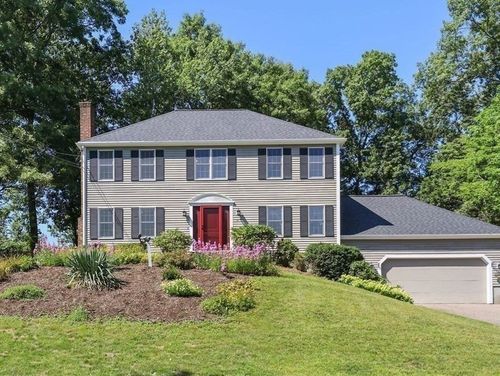 41 Virginia Ave, North Attleboro, MA, 02763-4053 | Card Image