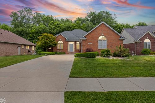 49350 Monte Rd, Chesterfield, MI, 48047-4877 | Card Image