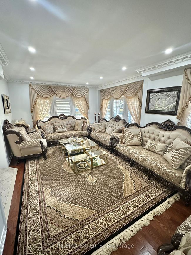 1 Berger Ave, House other with 6 bedrooms, 5 bathrooms and 2 parking in Markham ON | Image 7