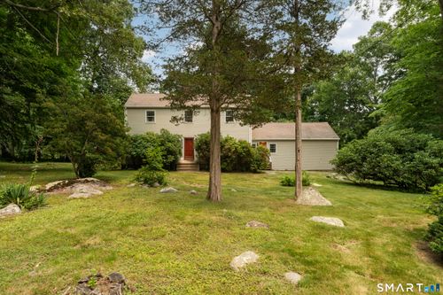 35 Oakridge Dr, Old Lyme, CT, 06371-1824 | Card Image