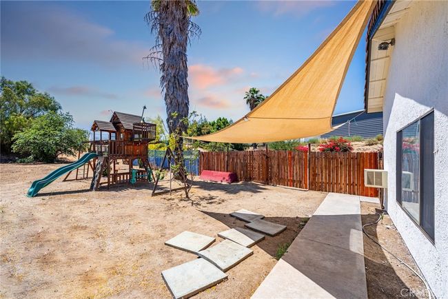 18085 Golden Leaf Ln, House other with 4 bedrooms, 3 bathrooms and 3 parking in Riverside CA | Image 34