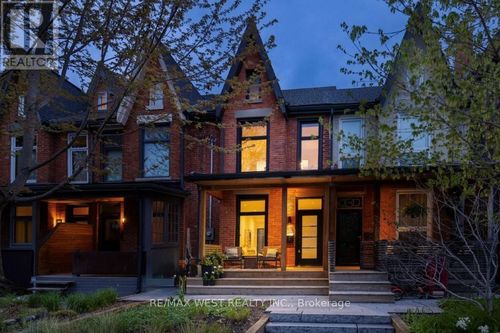 110 Fern Avenue, Toronto (Roncesvalles), ON, M6R1K3 | Card Image