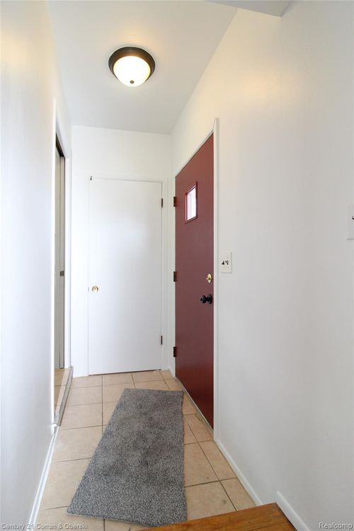 25815 Midway St, Dearborn Heights, MI, 48127-2960 | Card Image