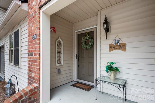 b-252 Wash Creek Dr, Hendersonville, NC, 28739-4638 | Card Image