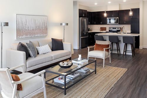 6450 Spur Rd, Mequon, WI, 53092-4356 | Card Image