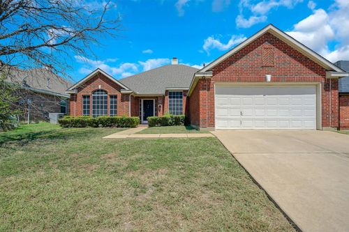117 Fort Edward Drive, Arlington, TX, 76002 | Card Image