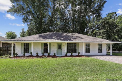 7242 Perimeter Dr, Baton Rouge, LA, 70812-1221 | Card Image